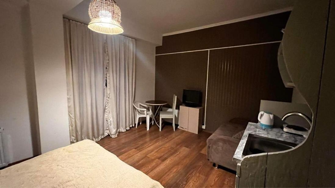 Hotel Mgzavrebi บาคูเรียนี ภายนอก รูปภาพ